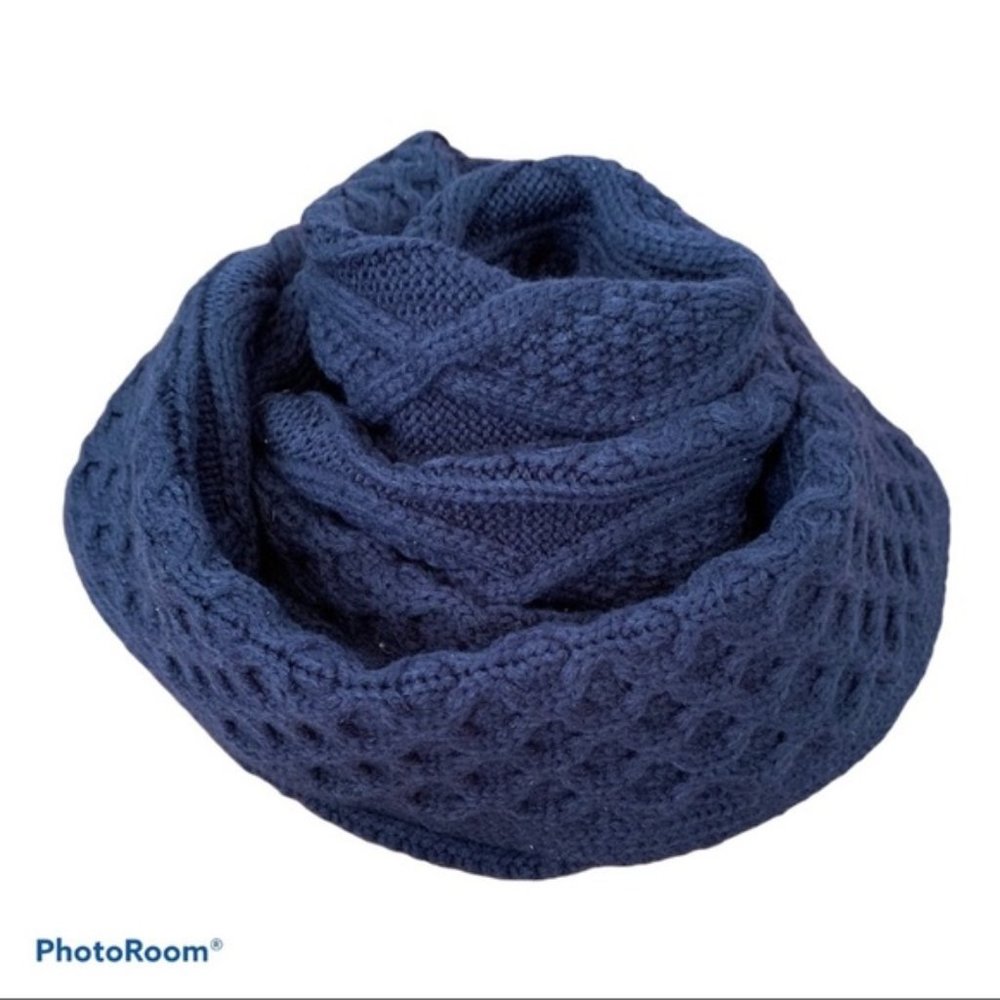 NWOT Gap Mens Cable Knot Scarf